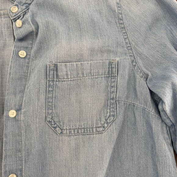 Old Navy Classic Light Blue Button-Down Chambray Shirt – Small - Picture 7 of 8